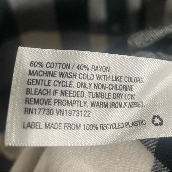 Universal Thread Ivory|Black Flannel Buffalo Plaid Button Down Shirt Sz Large - Picture 4 of 5